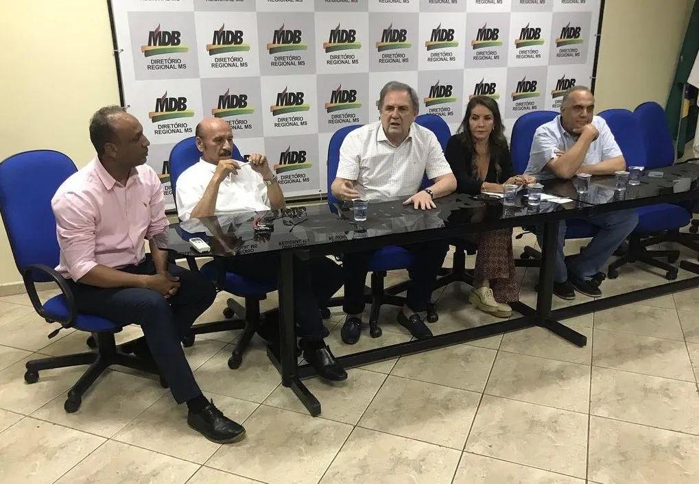 Candidatos aceitam consenso e MDB deve fazer reunião para evitar disputa. Candidatos aceitam consenso e MDB deve fazer reunião para evitar disputa.