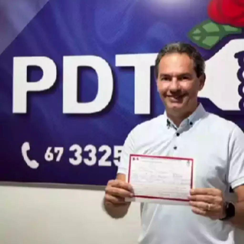 De olho nas eleições municipais, Marcos Trad oficializa filiação ao PDT. De olho nas eleições municipais, Marcos Trad oficializa filiação ao PDT.