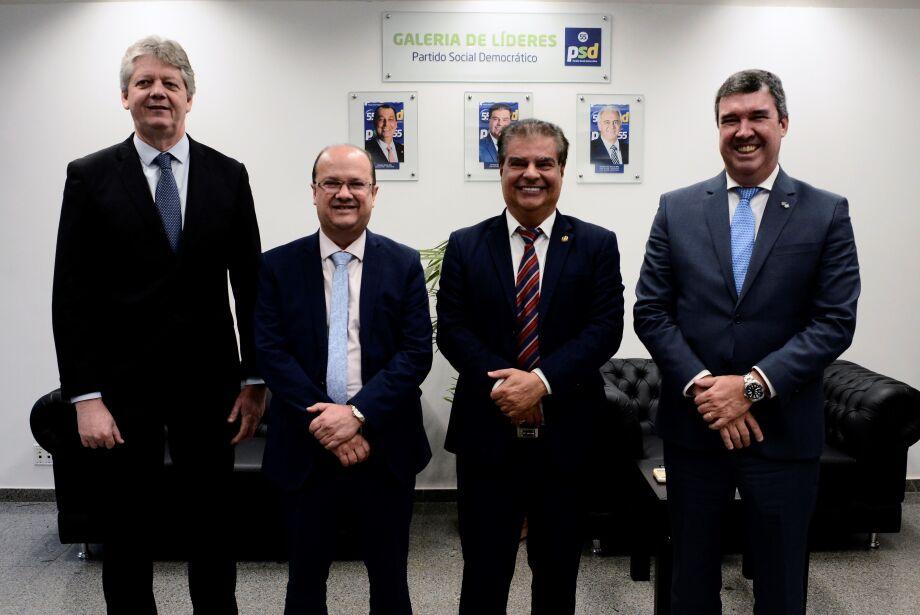 Jaime Verruck filia-se ao PSD e se torna opção como pré-candidato a prefeito de Campo Grande nas eleições 2024. Jaime Verruck filia-se ao PSD e se torna opção como pré-candidato a prefeito de Campo Grande nas eleições 2024.
