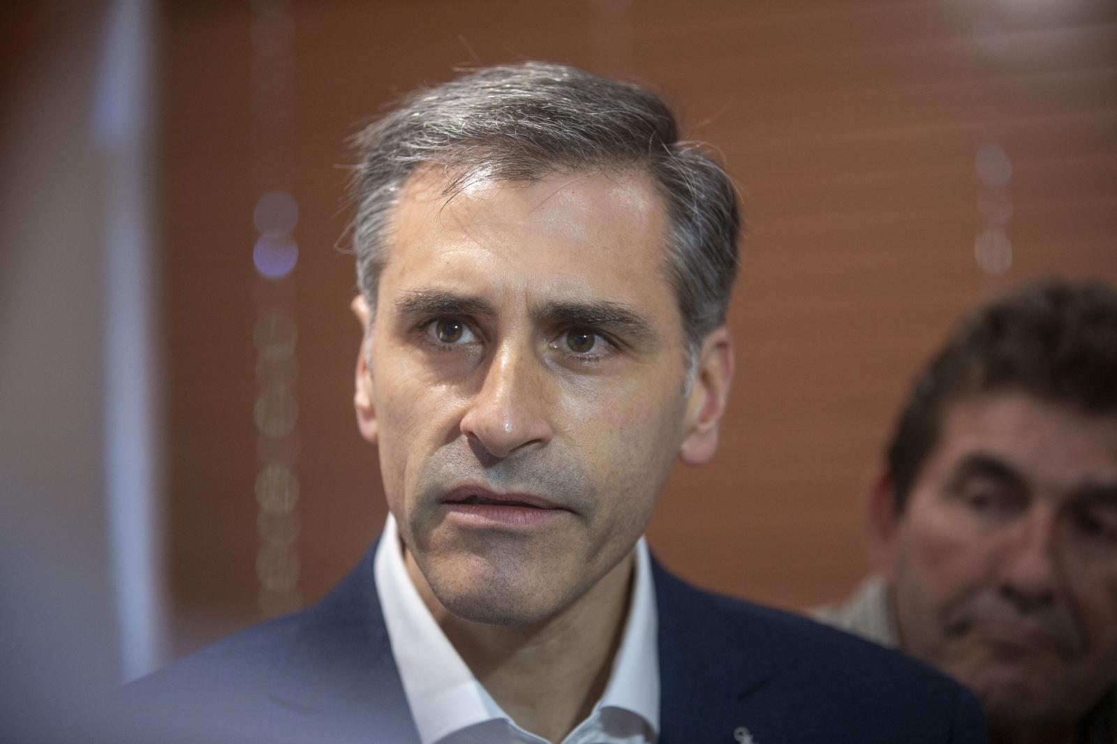 Além da fábrica de R$ 28 bi, Arauco fará ferrovia de R$ 800 milhões. Além da fábrica de R$ 28 bi, Arauco fará ferrovia de R$ 800 milhões.