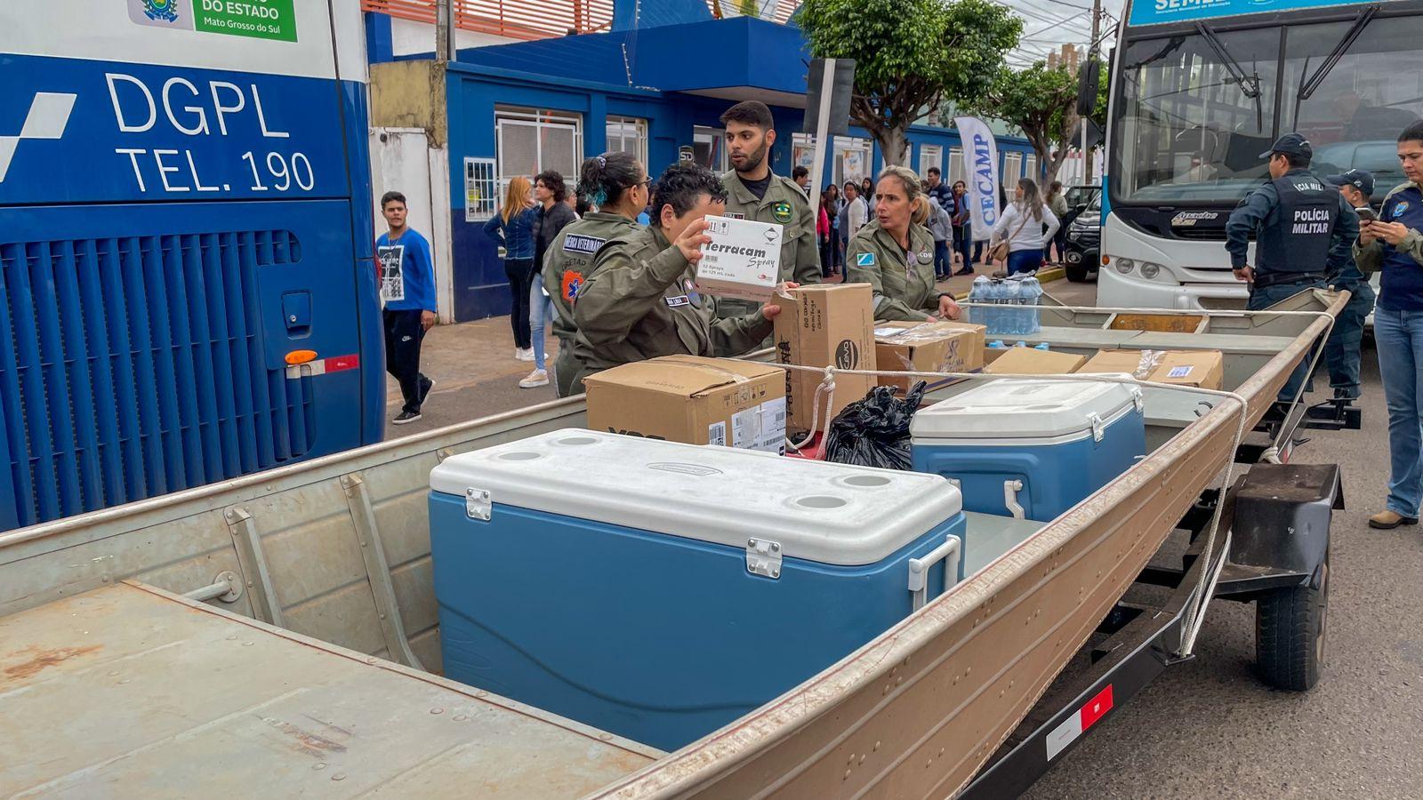 Governo de MS envia insumos e equipe especializada para auxiliar no resgate de animais no RS. Governo de MS envia insumos e equipe especializada para auxiliar no resgate de animais no RS.