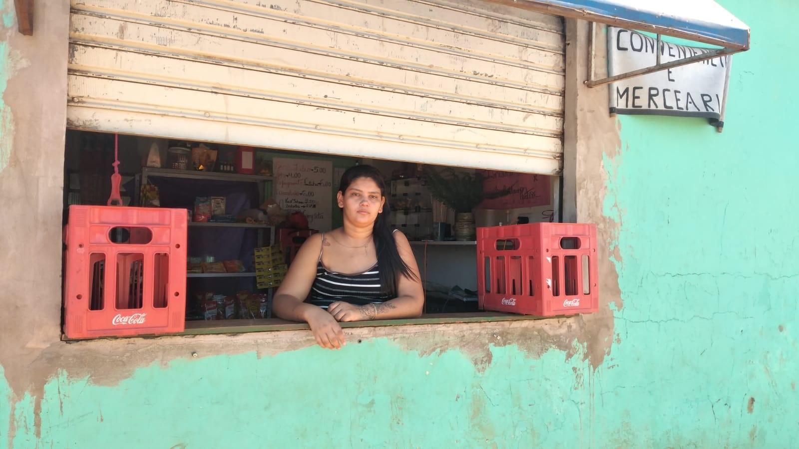 Moradores festejam licitação para mais uma etapa de pavimentação de ruas no Jardim Tarumã. Moradores festejam licitação para mais uma etapa de pavimentação de ruas no Jardim Tarumã.