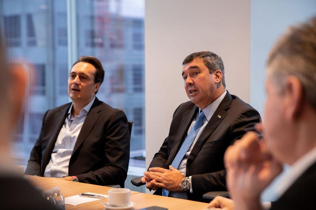 “Fomos a Nova Iorque plantar o futuro”, avalia governador ao dizer que MS entrou no radar do mundo. “Fomos a Nova Iorque plantar o futuro”, avalia governador ao dizer que MS entrou no radar do mundo.