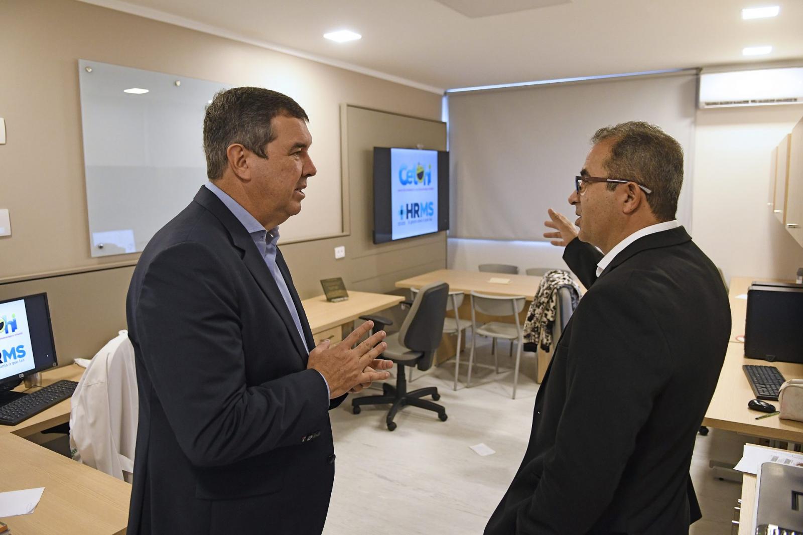 Com apoio do Governador Eduardo Riedel de Mato Grosso do Sul, AACC entrega reforma do centro de tratamento de oncologia infantil no HR. Com apoio do Governador Eduardo Riedel de Mato Grosso do Sul, AACC entrega reforma do centro de tratamento de oncologia infantil no HR.