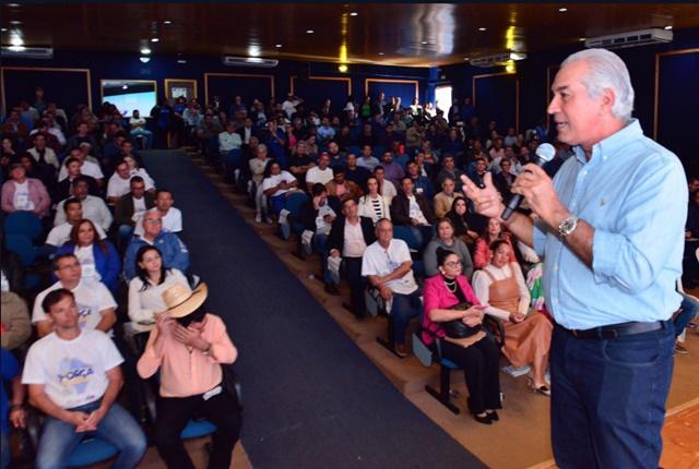 Três Lagoas acolheu o ex governador Reinaldo Azambuja e o atual Governador Eduardo Riedel com ânimo renovado. Três Lagoas acolheu o ex governador Reinaldo Azambuja e o atual Governador Eduardo Riedel com ânimo renovado.