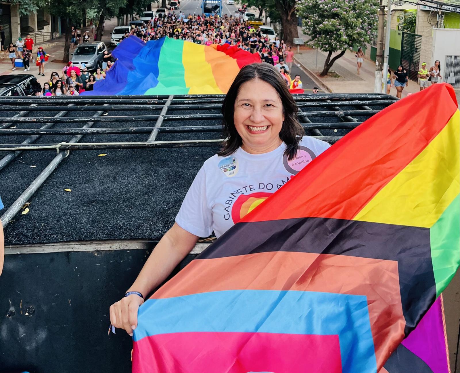 Audiência pública em Campo Grande discute criação do Conselho Municipal de Direitos LGBTQIAPN+.