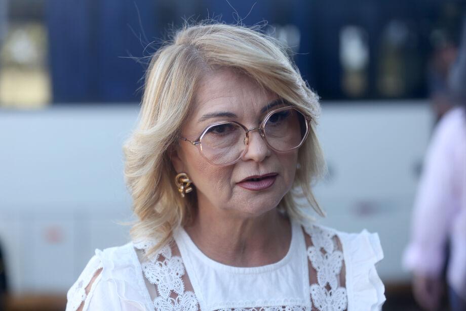 MPE investiga Vanda por pagar fortuna à empresa que contratou filha e ex-secretário. MPE investiga Vanda por pagar fortuna à empresa que contratou filha e ex-secretário.