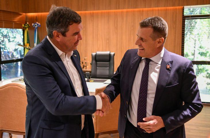 MS apresenta potencialidades para empresários e representantes da Suíça. MS apresenta potencialidades para empresários e representantes da Suíça.