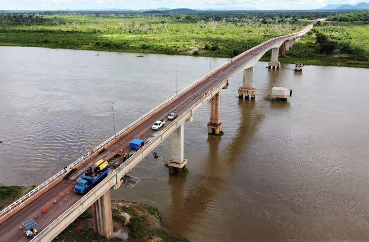 Ponte sobre rio Paraguai passa por 2ª etapa de concretagem neste fim de semana e ficará interditada. Ponte sobre rio Paraguai passa por 2ª etapa de concretagem neste fim de semana e ficará interditada.