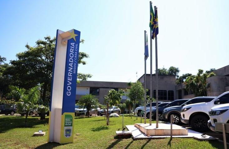 Projeto que reajusta salário de servidores do Estado em 3,73% chega na Assembleia. Projeto que reajusta salário de servidores do Estado em 3,73% chega na Assembleia.