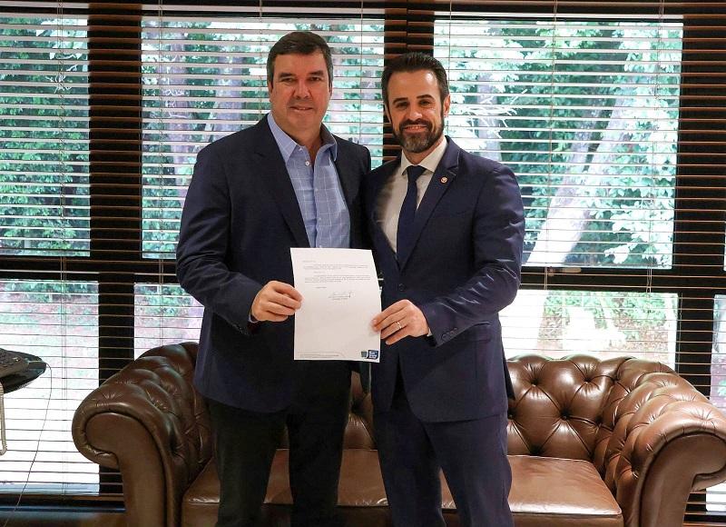 Romão Avila Milhan Junior toma posse como procurador-geral de Justiça do MPMS. Romão Avila Milhan Junior toma posse como procurador-geral de Justiça do MPMS.