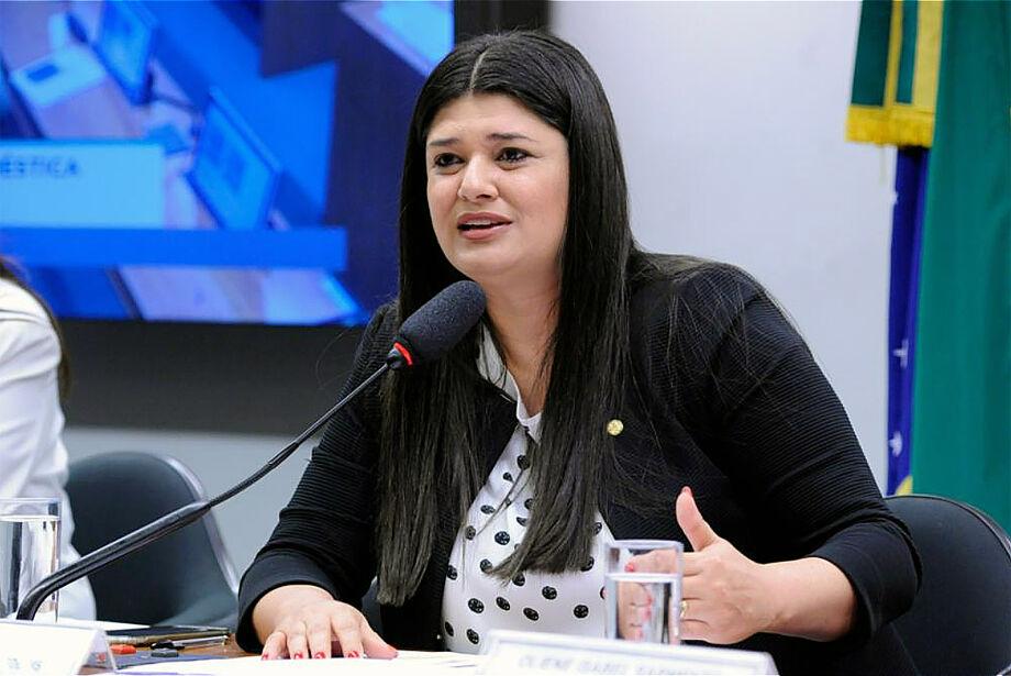 Rose solicita substituição na Sudeco e agora a pré-candidatura é irreversível. Rose solicita substituição na Sudeco e agora a pré-candidatura é irreversível.