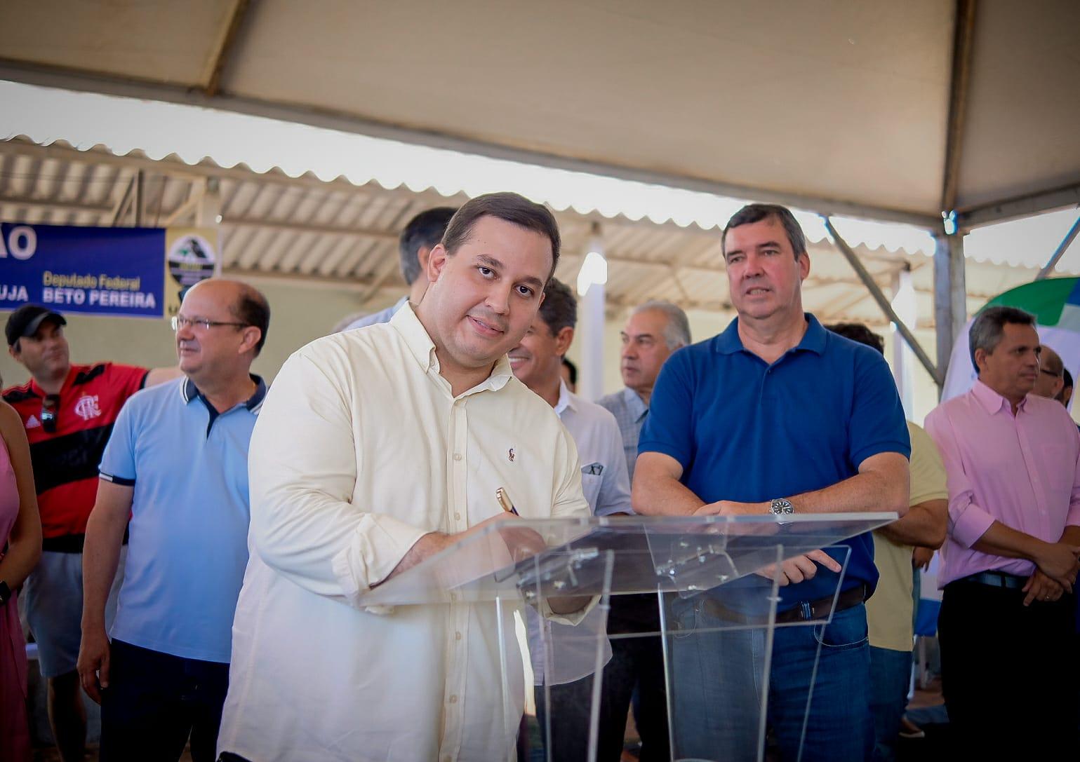 Vereador William Maksoud participa do ato de assinatura do Termo de Cooperação entre Governo e UMAM.