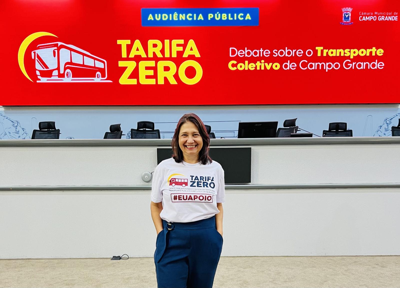 Vereadora Luiza Ribeiro reúne autoridades, especialistas e usuários para debater a Tarifa Zero no transporte coletivo urbano.