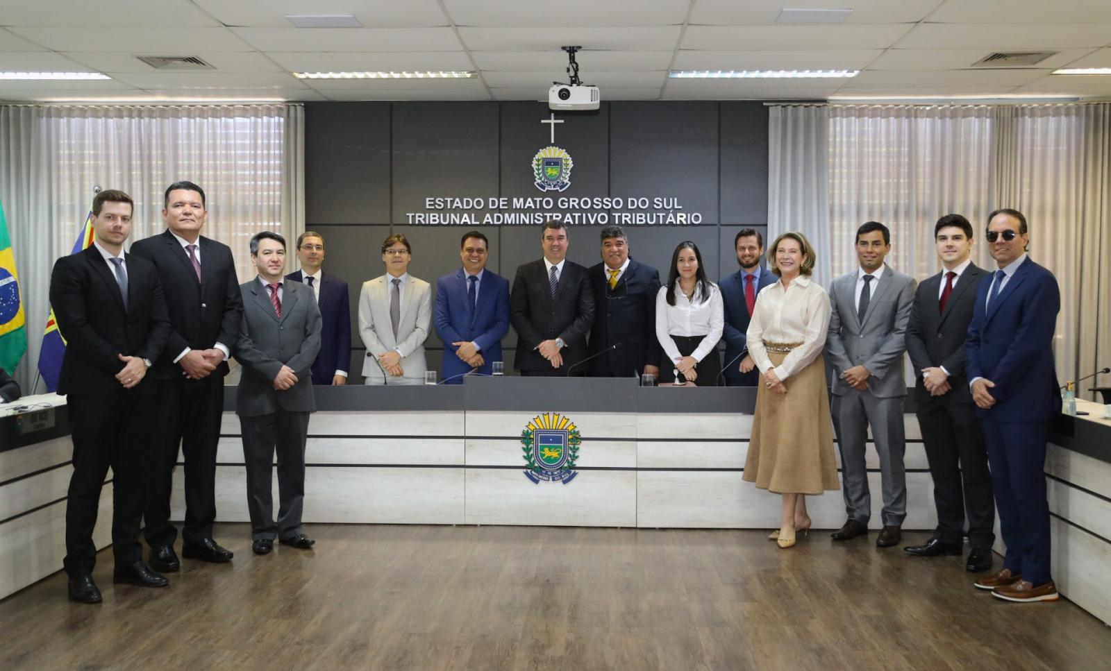 Conselheiros tomam posse no Tribunal Administrativo Tributário de Mato Grosso do Sul.