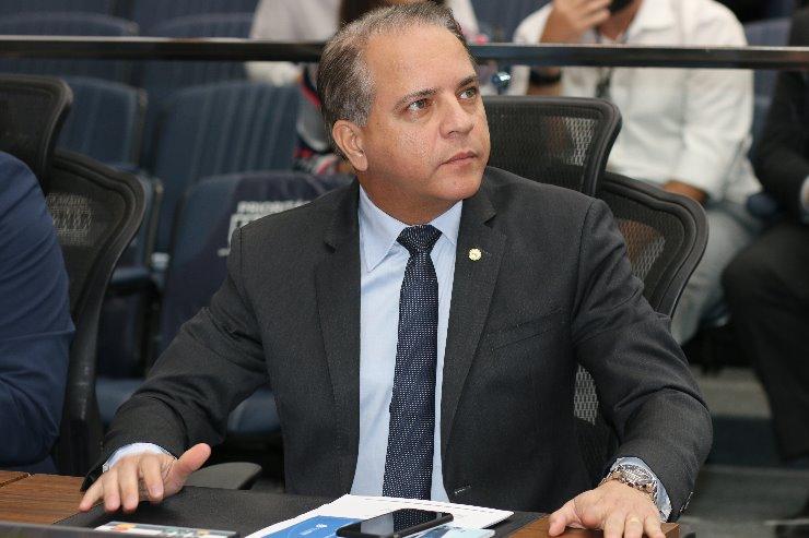Deputados pedem informações ao STJ sobre afastamento de conselheiros do TCE. Deputados pedem informações ao STJ sobre afastamento de conselheiros do TCE.