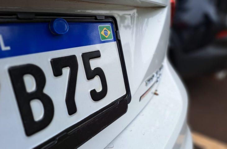 Junho é mês de licenciar veículos com placas terminadas em 4 e 5 no Mato Grosso do Sul. Junho é mês de licenciar veículos com placas terminadas em 4 e 5 no Mato Grosso do Sul.