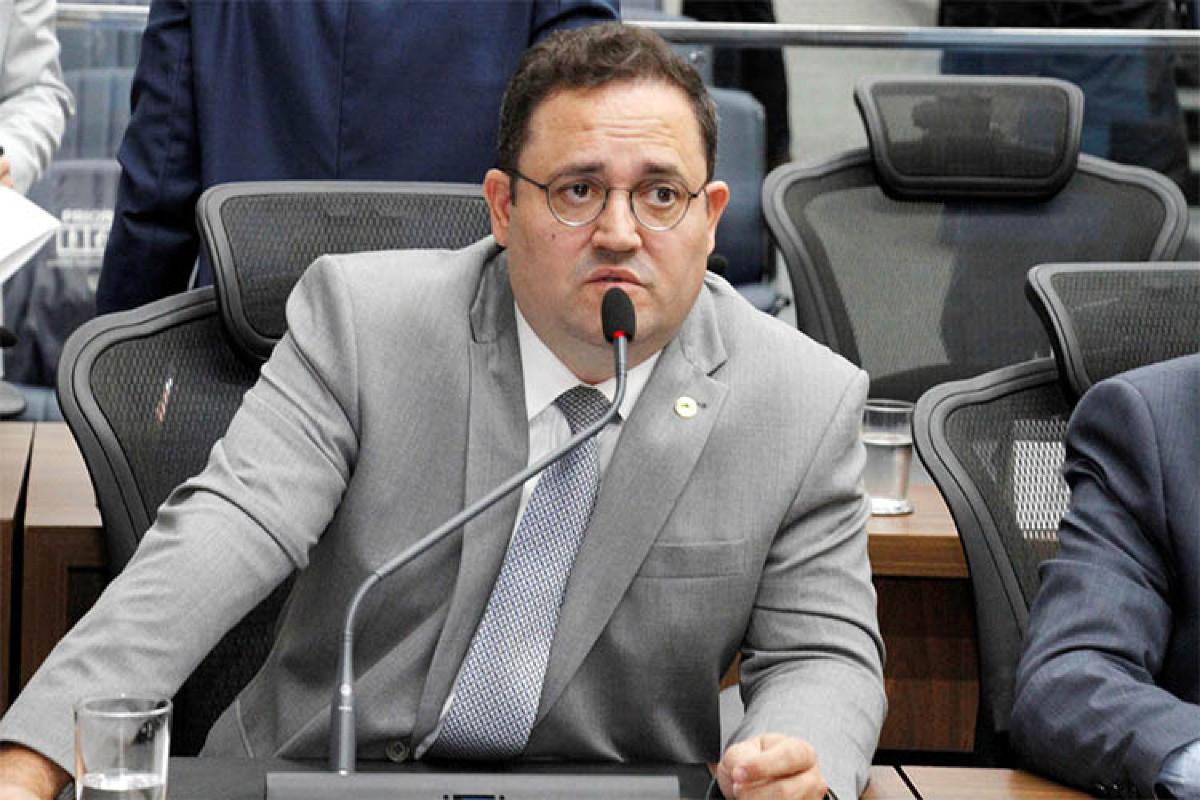 Marcio Fernandes entra na briga pela 1ª secretaria da Assembleia Legislativa. Marcio Fernandes entra na briga pela 1ª secretaria da Assembleia Legislativa.