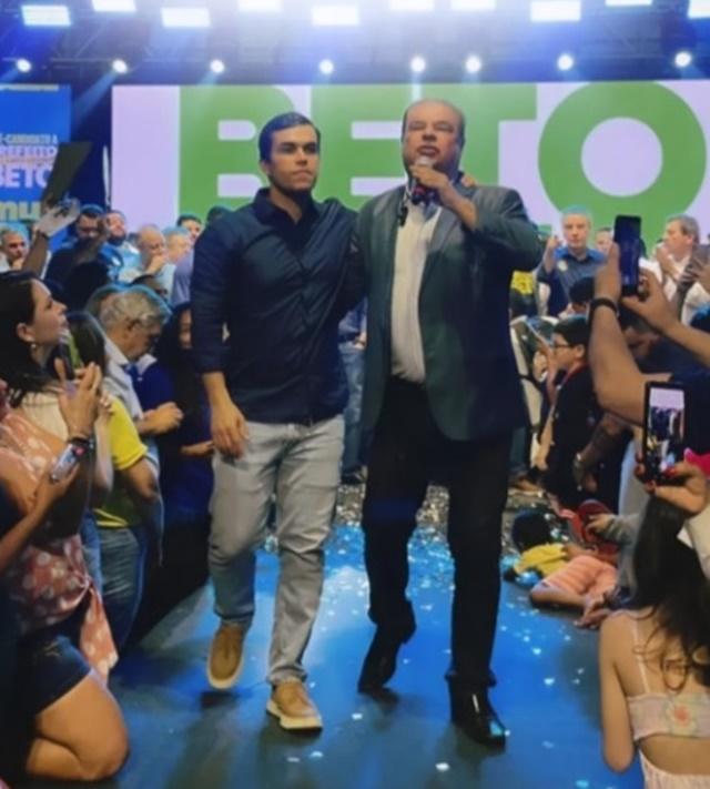 Beto  Pereira vai fazer da cidade de Campo Grande a melhor capital do País, diz Nelsinho Trad em discurso no evento de lançamento do Beto. Beto  Pereira vai fazer da cidade de Campo Grande a melhor capital do País, diz Nelsinho Trad em discurso no evento de lançamento do Beto.