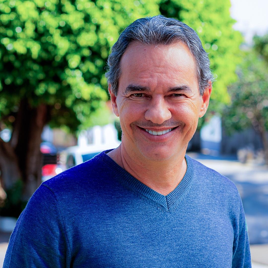 Ex Prefeito Marquinhos Trad lidera pesquisa para vereador em Campo Grande, Trad pode ser o candidato mais bem votado nas eleições 2024. Ex Prefeito Marquinhos Trad lidera pesquisa para vereador em Campo Grande, Trad pode ser o candidato mais bem votado nas eleições 2024.