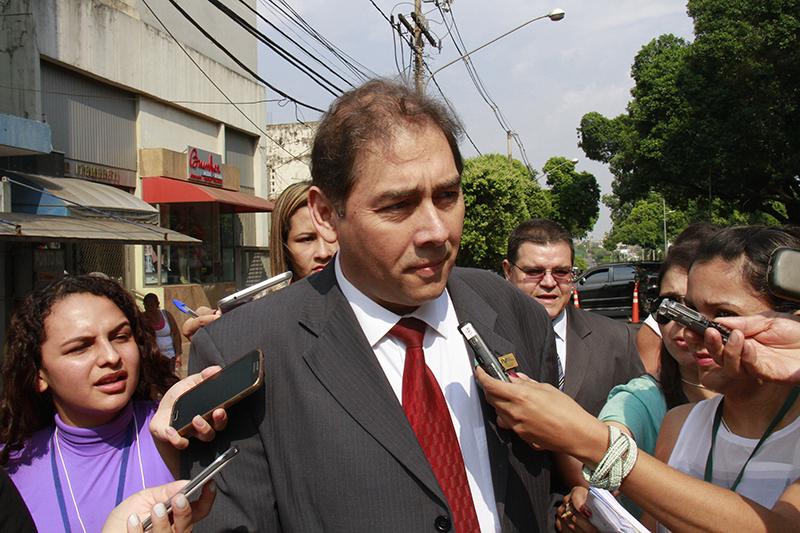 Além de Capitão Contar, Adriane Lopes cogitou Beto Figueiró e Bernal como candidato a vice.