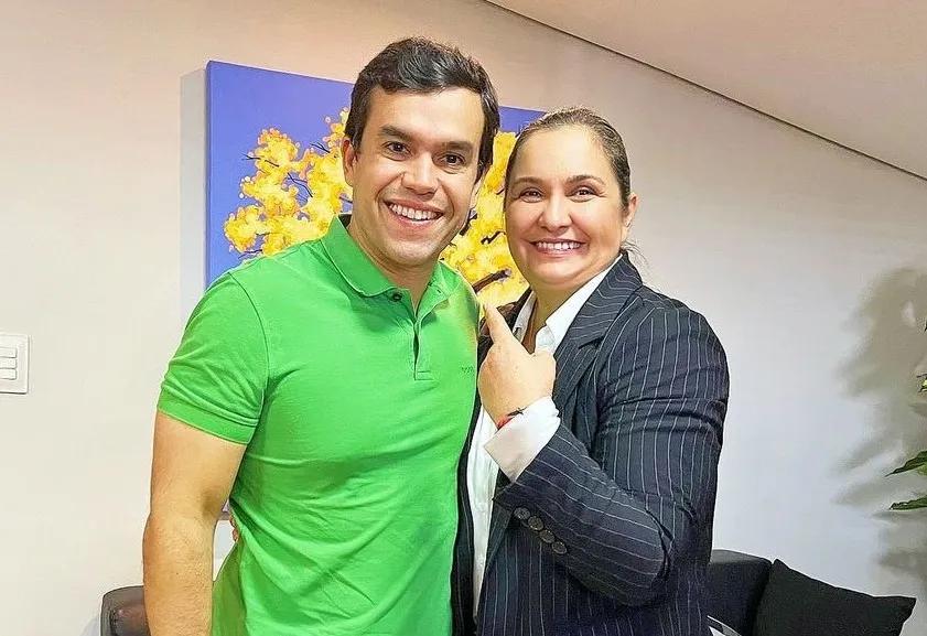 Beto Pereira  aguarda confirmação do ex presidente Jair Messias Bolsonaro para oficializar a sua  vice para eleição de prefeito de 2024. Beto Pereira  aguarda confirmação do ex presidente Jair Messias Bolsonaro para oficializar a sua  vice para eleição de prefeito de 2024.