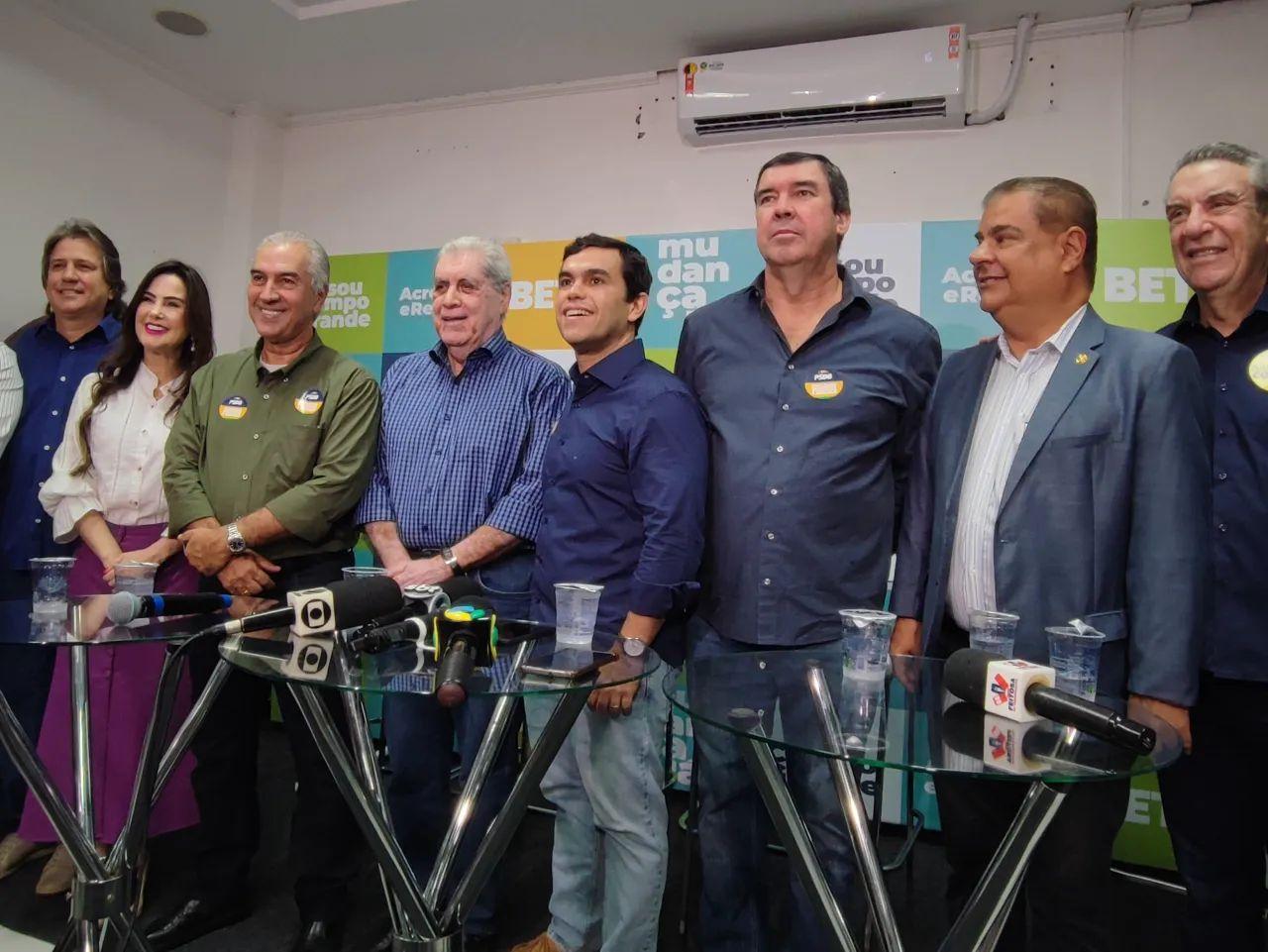 Beto  Pereira vai fazer da cidade de Campo Grande a melhor capital do País, diz Nelsinho Trad em discurso no evento de lançamento do Beto. Beto  Pereira vai fazer da cidade de Campo Grande a melhor capital do País, diz Nelsinho Trad em discurso no evento de lançamento do Beto.