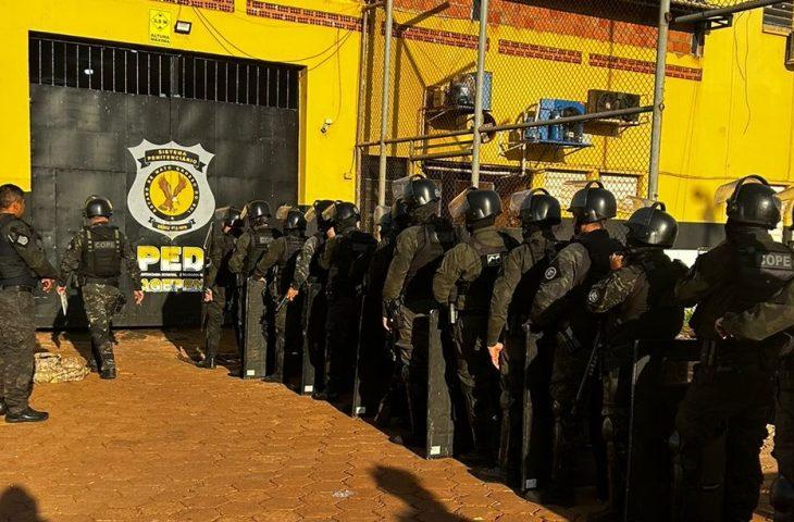 Polícia Penal de MS realiza 5ª fase da operação nacional de combate à comunicação ilícita nos presídios.