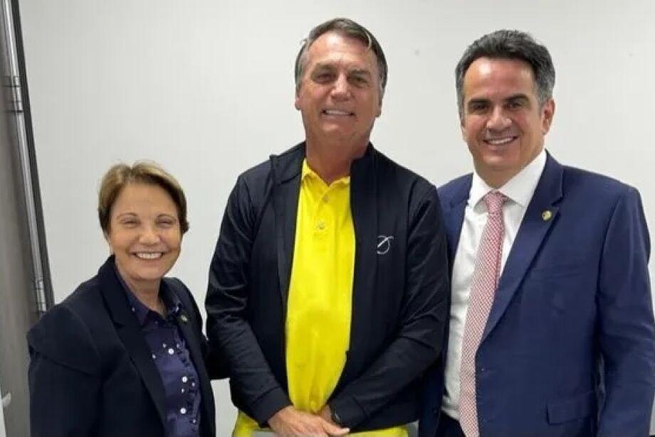 Tereza Cristina  se reúne com Bolsonaro e, mesmo sem apoio, não abre mão de Adriane Lopes. Tereza Cristina  se reúne com Bolsonaro e, mesmo sem apoio, não abre mão de Adriane Lopes.