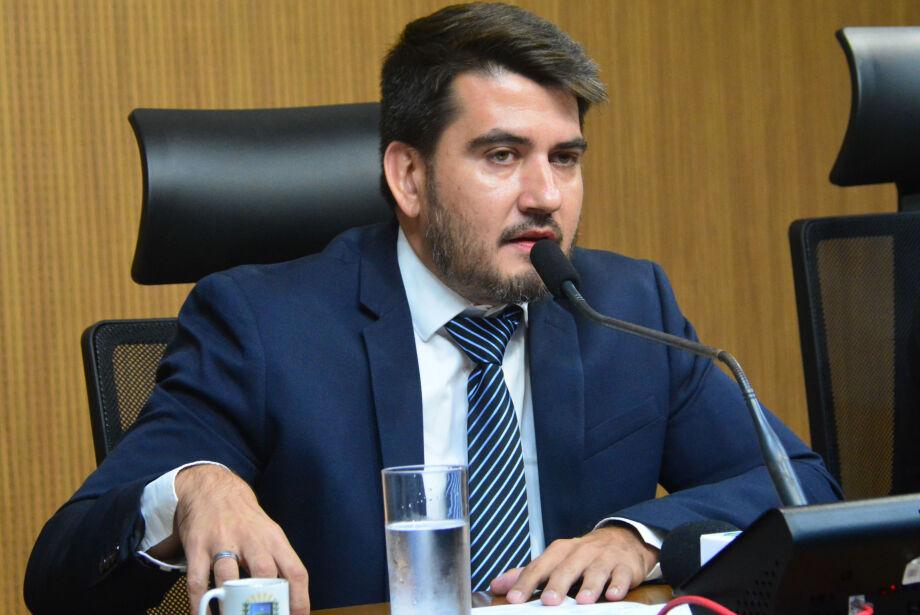 Bens declarados de candidato bolsonarista mais que triplicam em dois anos. Bens declarados de candidato bolsonarista mais que triplicam em dois anos.