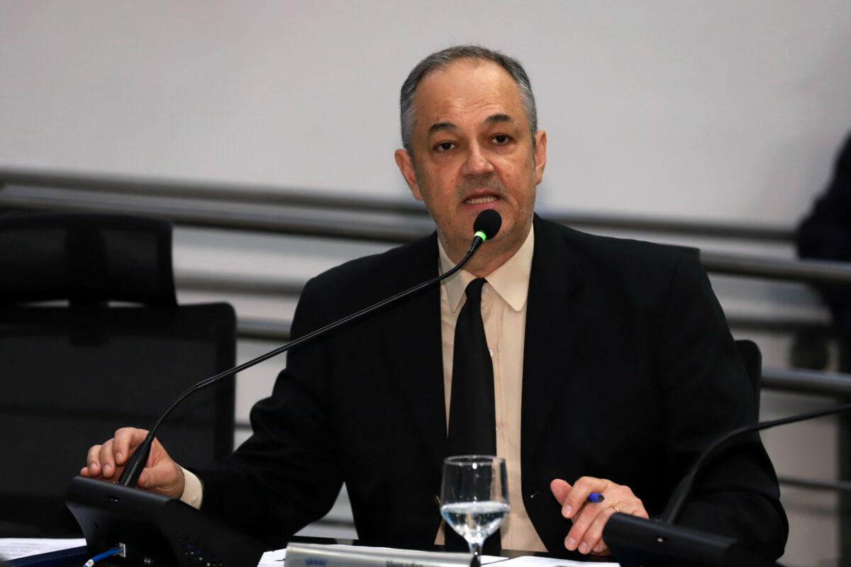 O vereador André Luís Soares Fonseca usou o empréstimo de R$ 268,6 milhões para reforçar o pedido de liminar para suspender a obra do hospital municipal de  Campo Grande. O vereador André Luís Soares Fonseca usou o empréstimo de R$ 268,6 milhões para reforçar o pedido de liminar para suspender a obra do hospital municipal de  Campo Grande.