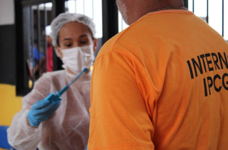 Polícia Científica de MS realiza coleta de material genético de 150 presos condenados em Três Lagoas. Polícia Científica de MS realiza coleta de material genético de 150 presos condenados em Três Lagoas.