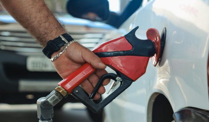 Litro do etanol comum varia até 14,17% em postos de Campo Grande. Litro do etanol comum varia até 14,17% em postos de Campo Grande.
