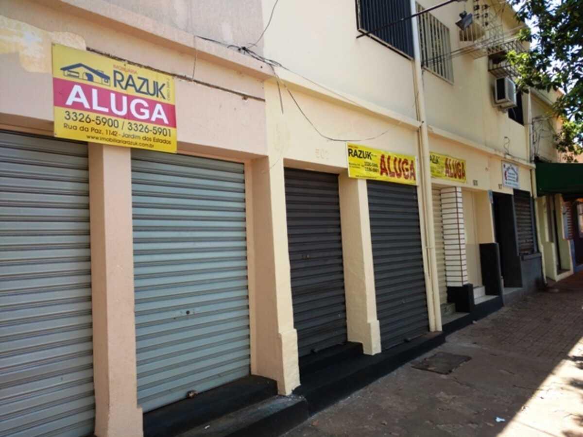 A prefeita de Campo Grande Adriane lopes colocou um projeto que matou o comercio da Rui Barbosa.