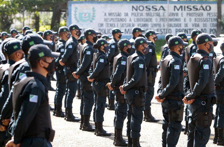 Governo de Mato Grosso do Sul forma nesta quarta-feira mais 479 novos soldados da Polícia Militar. Governo de Mato Grosso do Sul forma nesta quarta-feira mais 479 novos soldados da Polícia Militar.