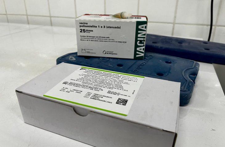 MS inicia logística para recolhimento da ‘gotinha da pólio’; imunização contra a doença passa a ser injetável. MS inicia logística para recolhimento da ‘gotinha da pólio’; imunização contra a doença passa a ser injetável.