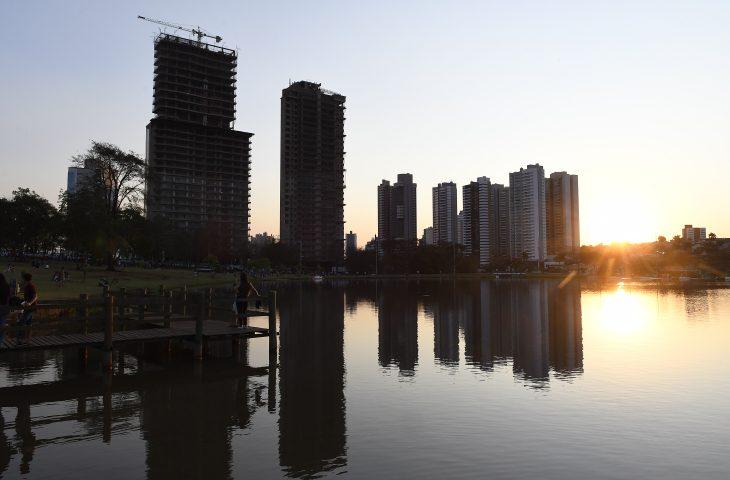 Quarta-feira tem previsão de sol no Estado e nova frente fria avança no fim do dia. Quarta-feira tem previsão de sol no Estado e nova frente fria avança no fim do dia.