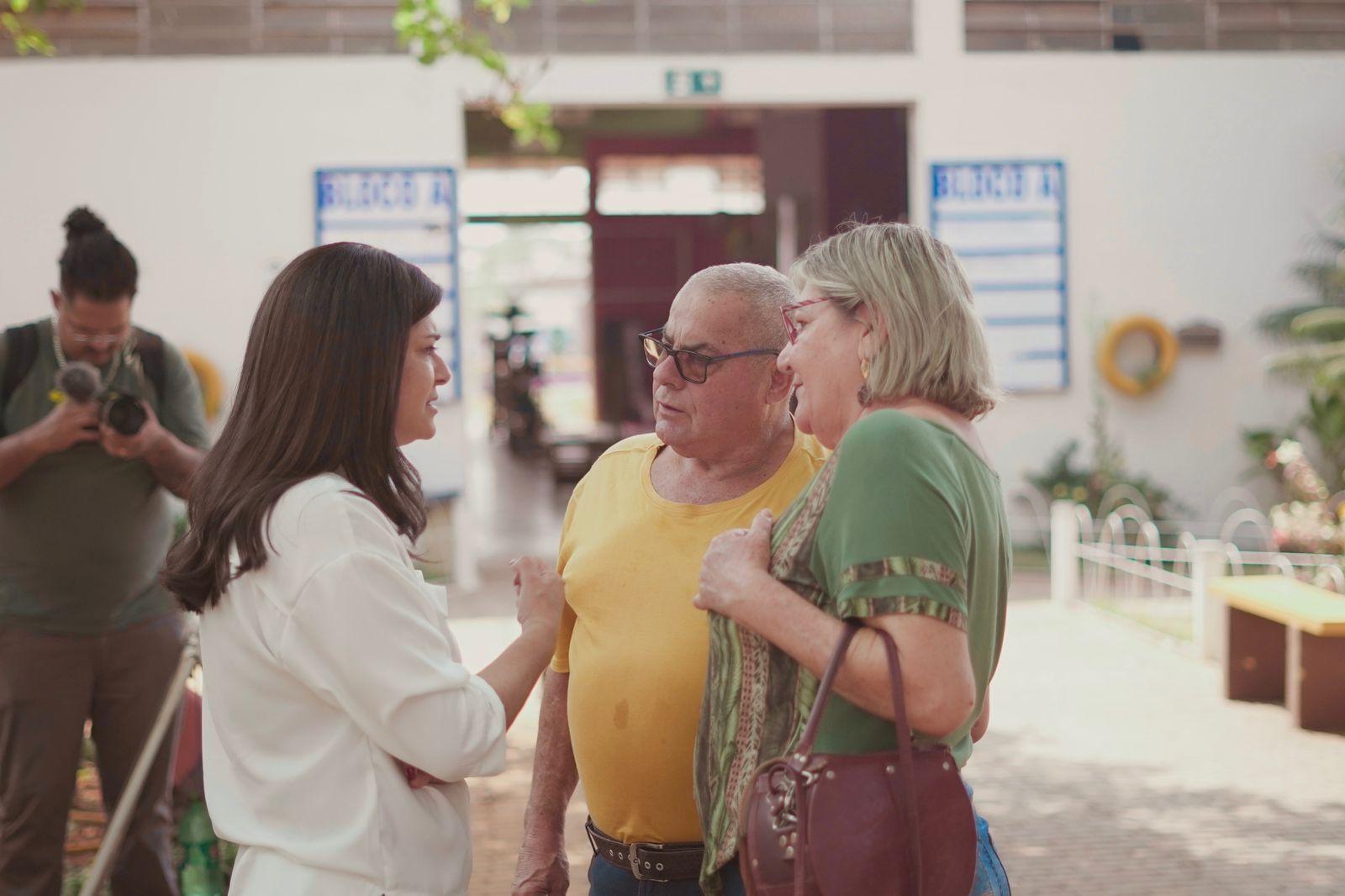 Rose Modesto visita os  bairros e promete manter conquistas de professores em Campo Grande-MS. Rose Modesto visita os  bairros e promete manter conquistas de professores em Campo Grande-MS.