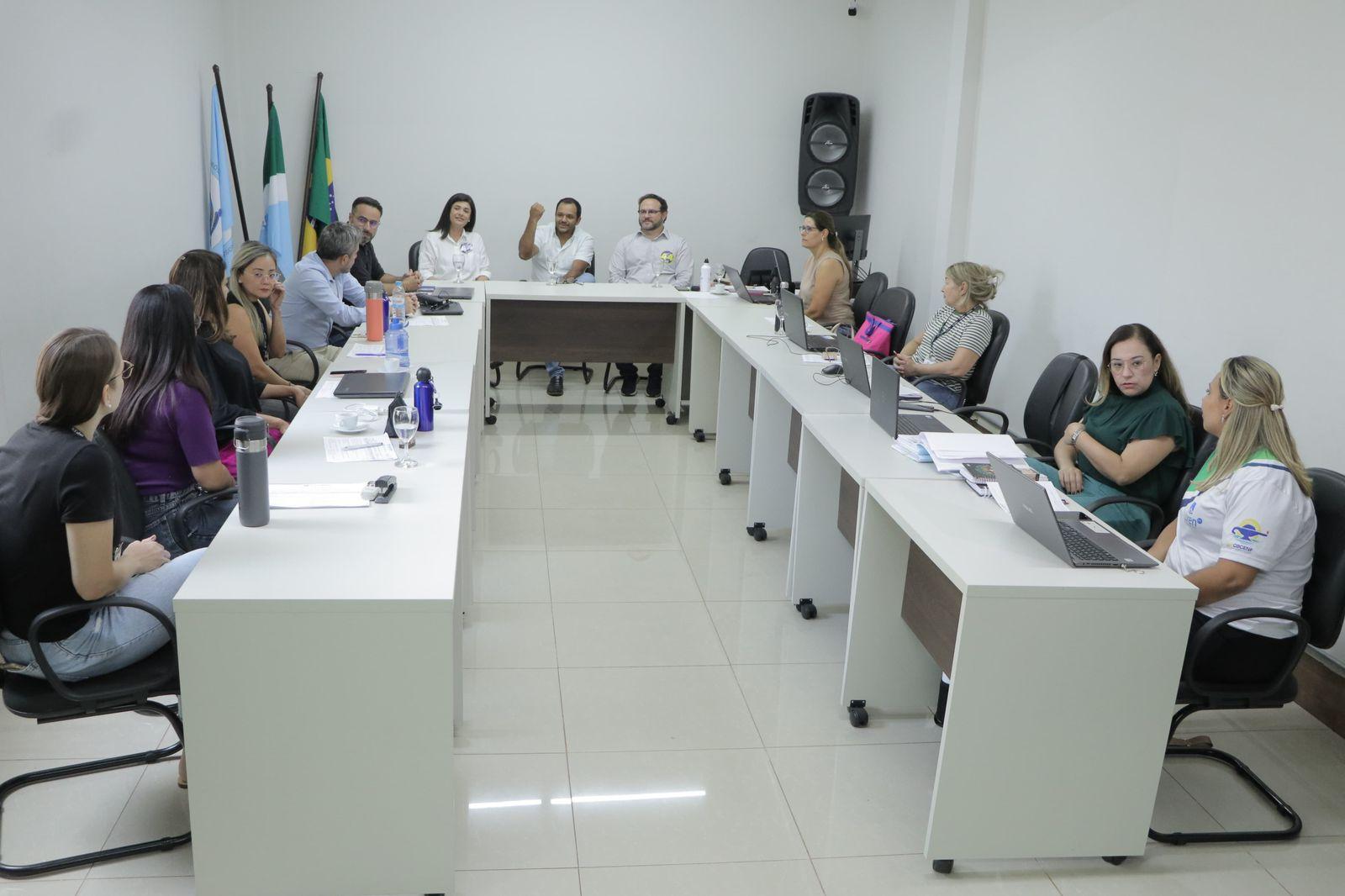 Rose Modesto afirma que vai honrar piso dos profissionais da enfermagem em Campo Grande. Rose Modesto afirma que vai honrar piso dos profissionais da enfermagem em Campo Grande.