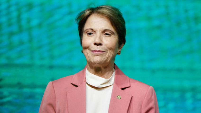 Tereza Cristina desconversa, mas não descarta disputar a presidência em 2026. Tereza Cristina desconversa, mas não descarta disputar a presidência em 2026.