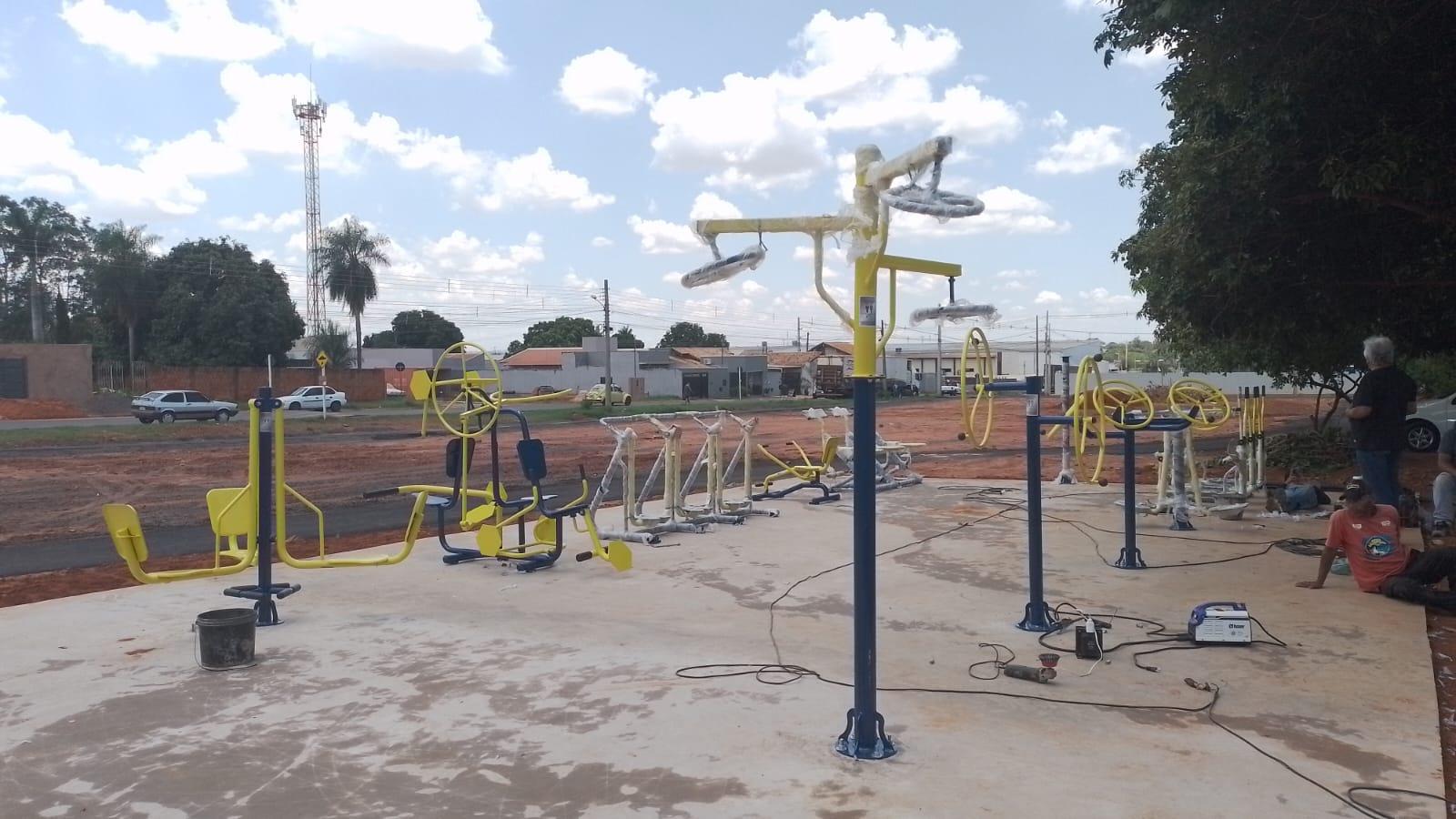 Trabalho comprometido do Professor Riverton leva melhorias para as regiões Bandeira e Lagoa.