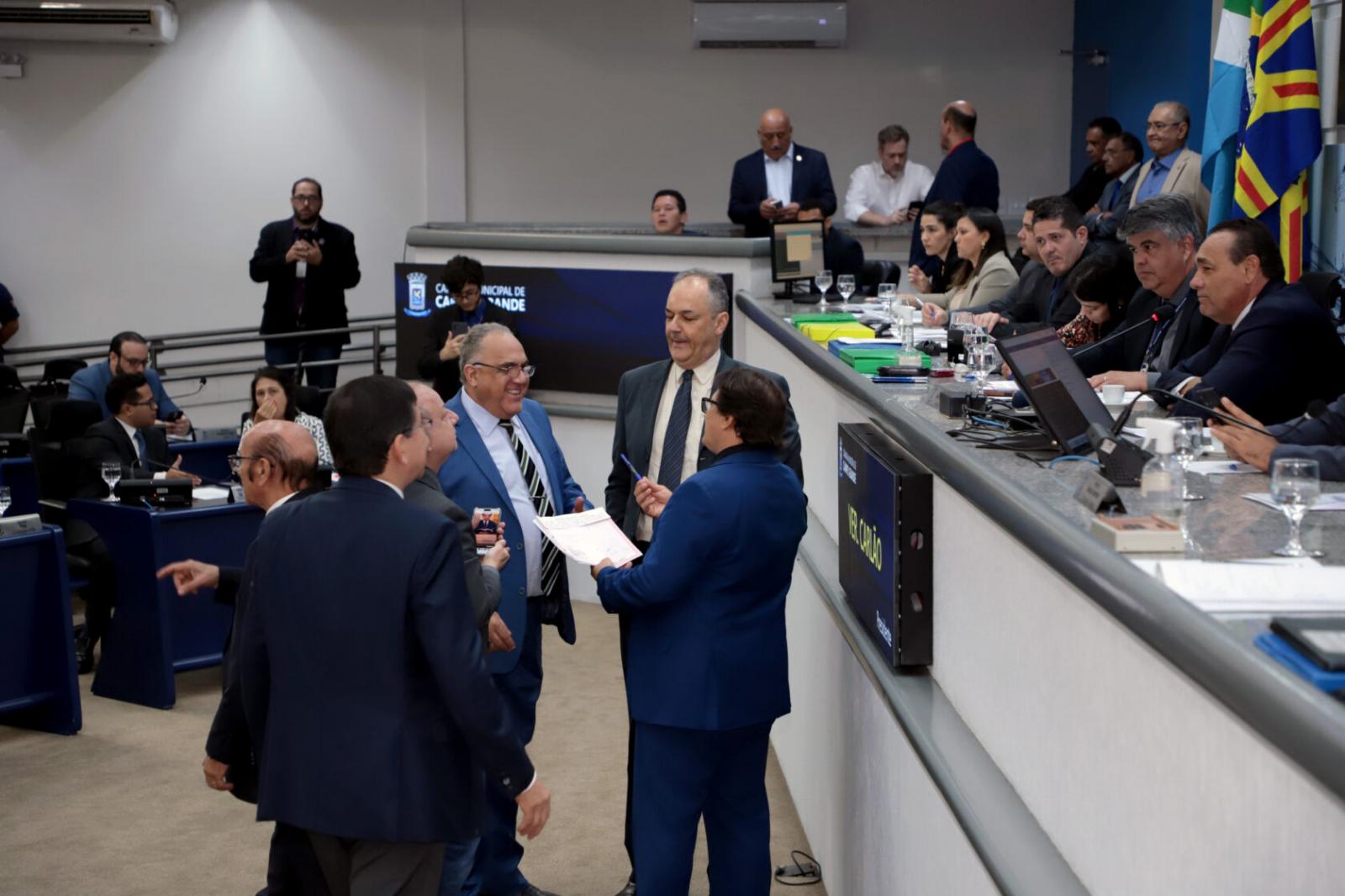 Três projetos estão pautados para a sessão desta terça-feira.