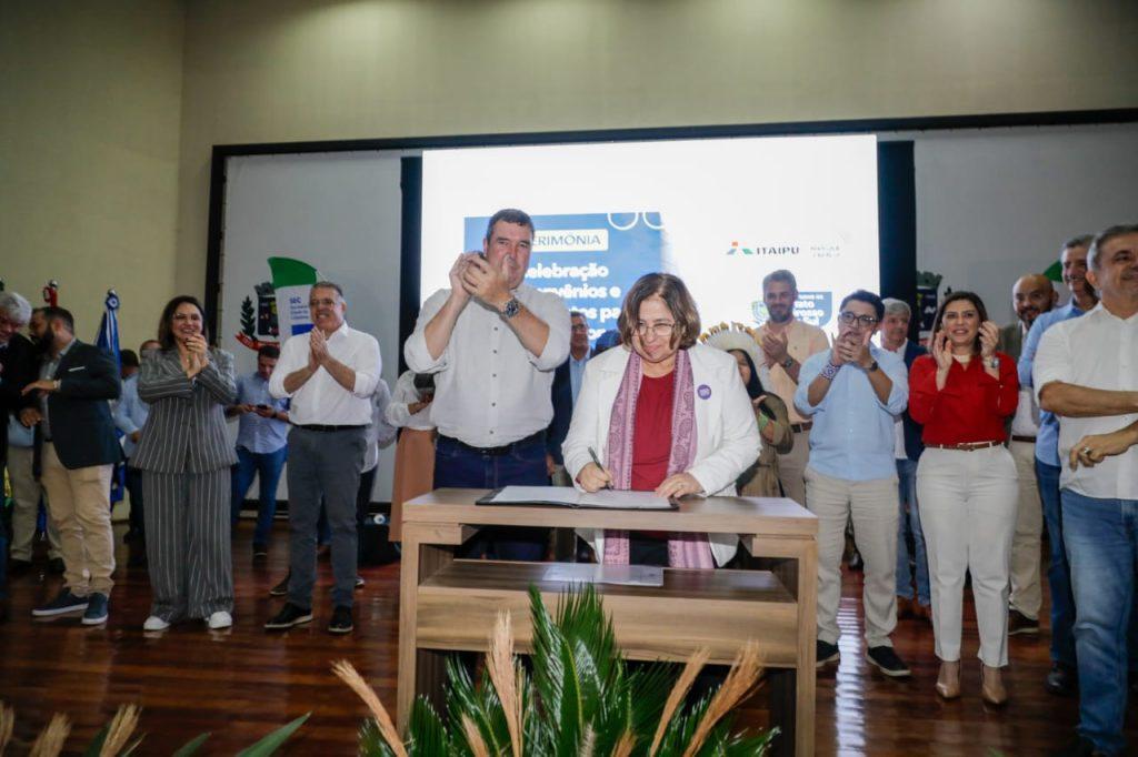 Parceria garante investimentos às comunidades indígenas e ampliação da rede de proteção às mulheres.