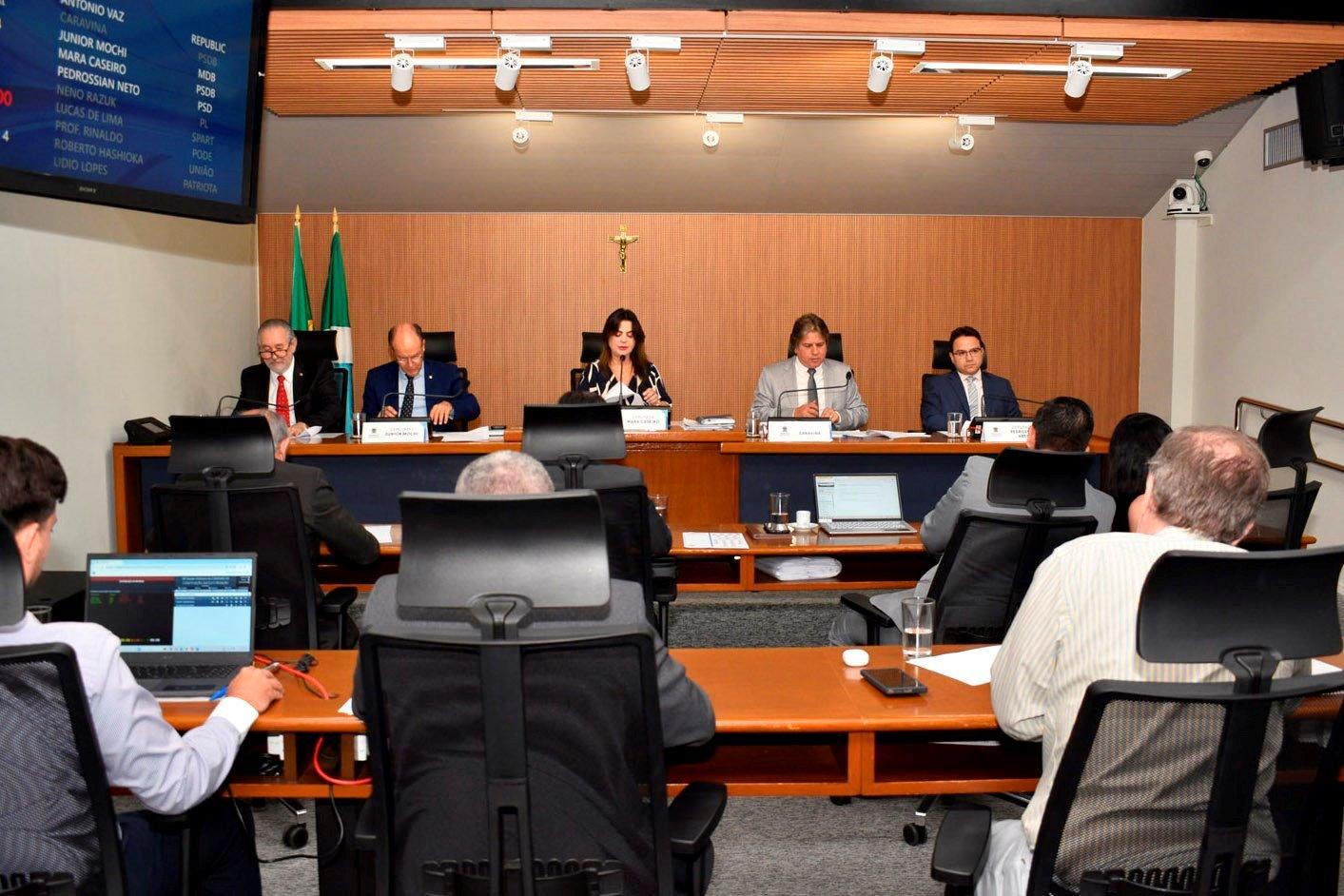 PPA e LOA voltam à CCJR para avaliação de emendas. PPA e LOA voltam à CCJR para avaliação de emendas.