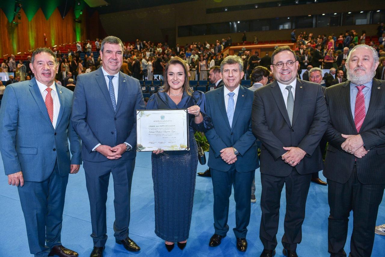 Assembleia Legislativa de Mato Grosso do Sul concede honrarias à prefeita de Campo Grande. Assembleia Legislativa de Mato Grosso do Sul concede honrarias à prefeita de Campo Grande.