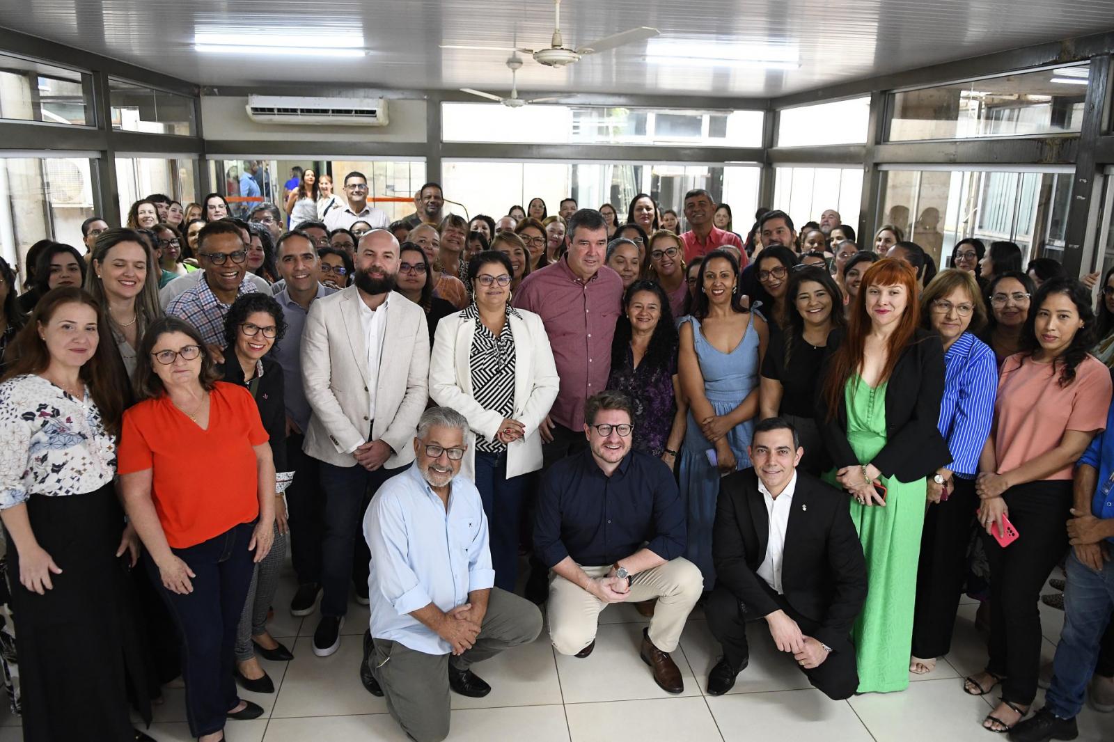 Governo de MS reajusta salário das carreiras de assistência, cidadania e defesa do consumidor. Governo de MS reajusta salário das carreiras de assistência, cidadania e defesa do consumidor.