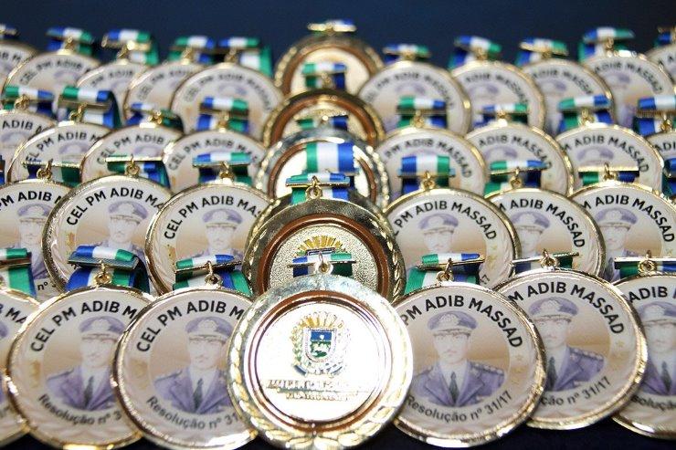 Medalha Coronel PM Adib Massad será entregue em sessão solene nesta terça-feira. Medalha Coronel PM Adib Massad será entregue em sessão solene nesta terça-feira.