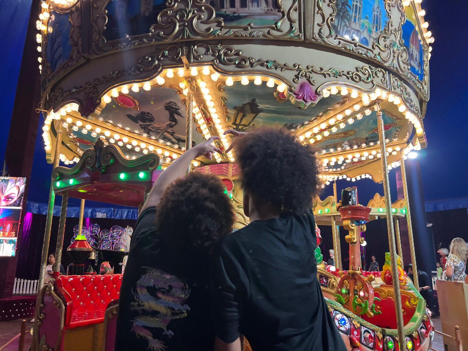 Prefeitura proporciona experiência no circo para mais de 50 usuários da Rede de Proteção Especial da SAS.