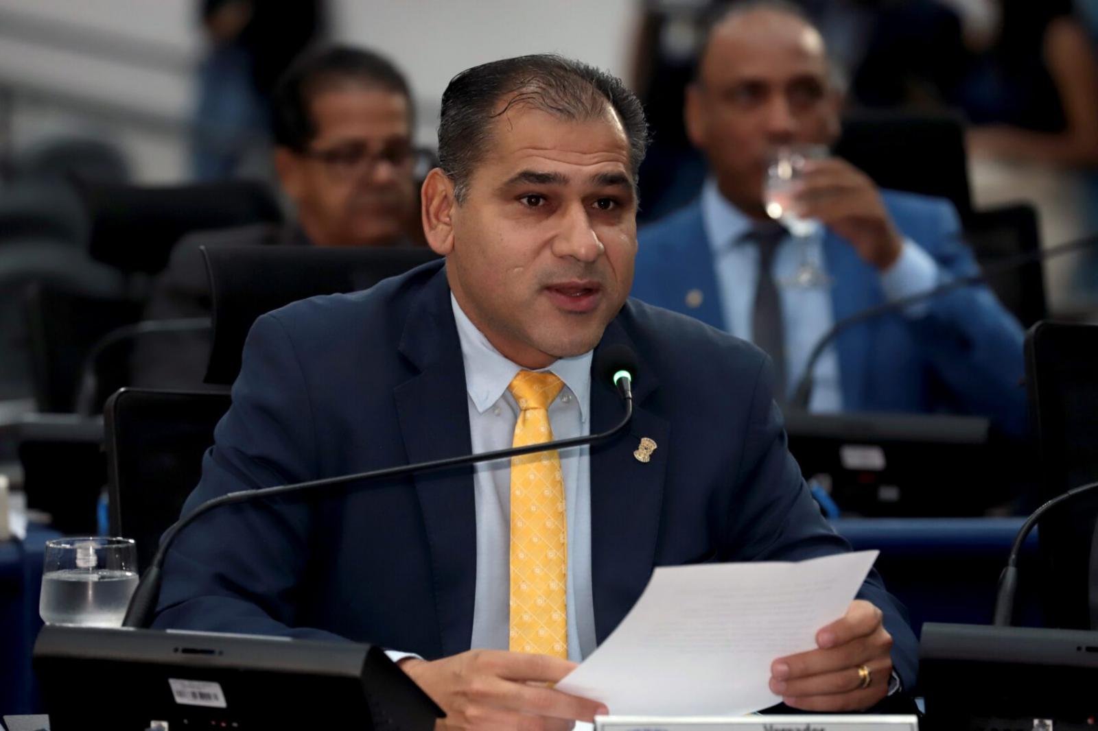 Vereador Betinho solicita melhorias em infraestrutura e segurança pública em Campo Grande.