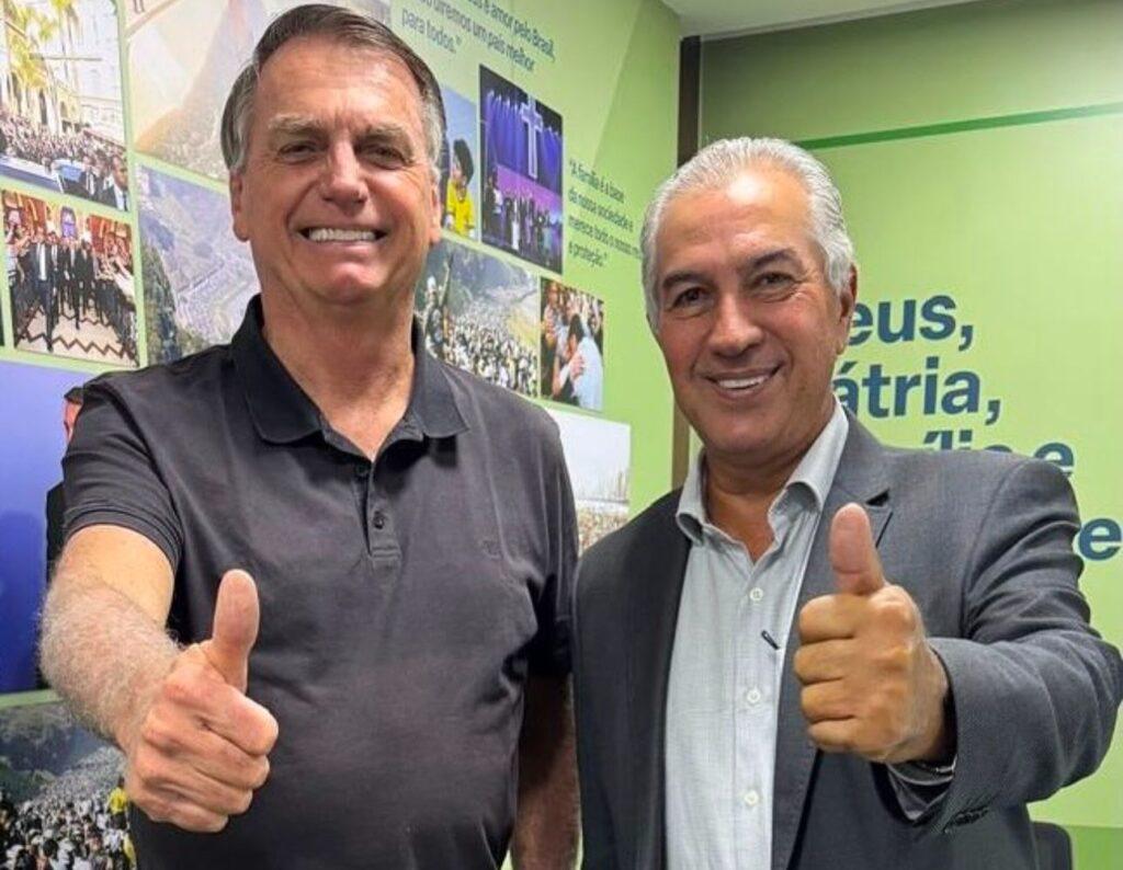 O ex-governador, Reinaldo Azambuja (PSDB), voltou a se encontrar com o ex-presidente da República, Jair Messias Bolsonaro do (PL). O ex-governador, Reinaldo Azambuja (PSDB), voltou a se encontrar com o ex-presidente da República, Jair Messias Bolsonaro do (PL).